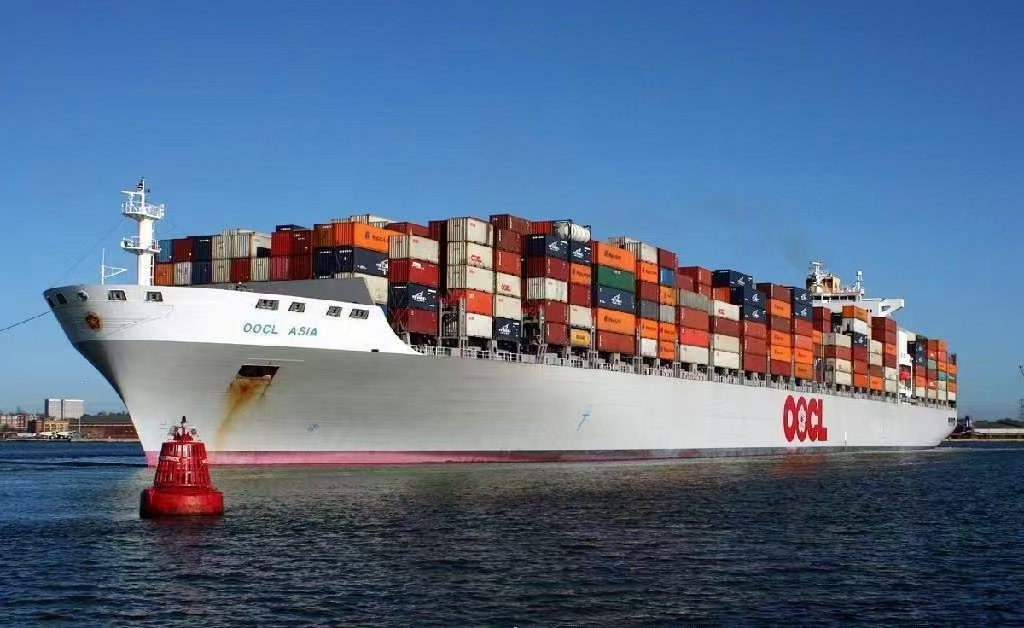 Container vessel ocean freight scene